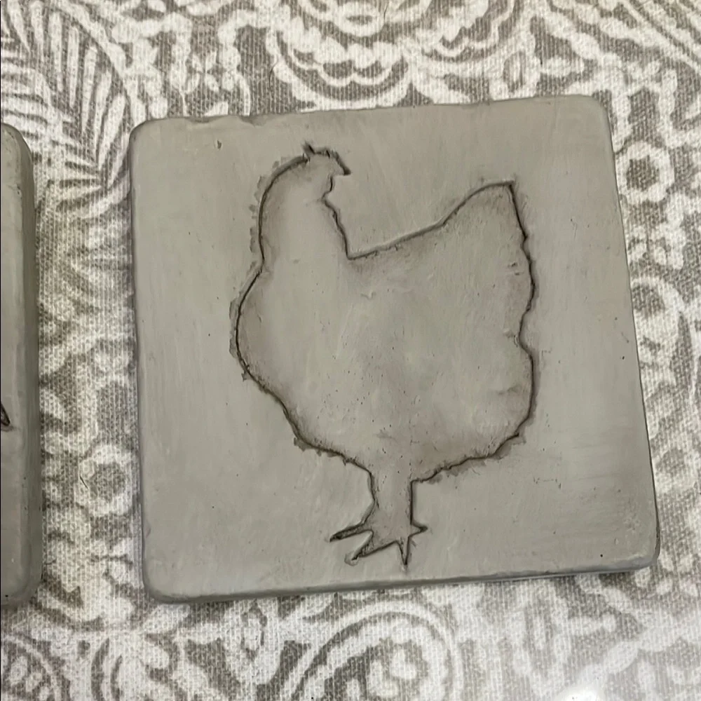 Pier 1 Imports Farm Animal Gray Coasters Set 4 cow chicken pig‎ rooster